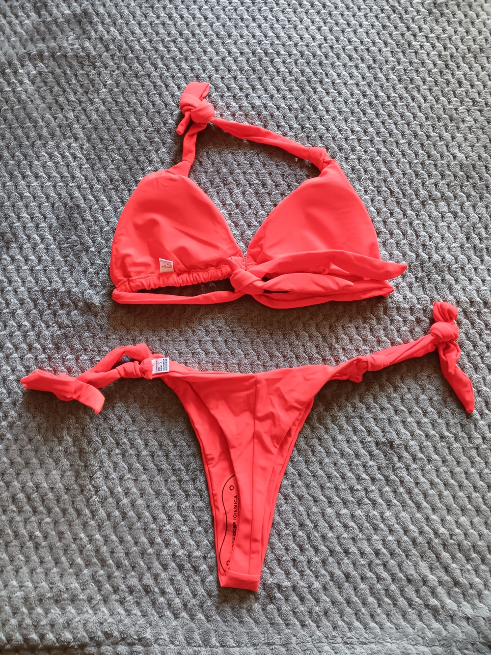 Red Triangle Bikini Set – Size Small 🧡🔥 - Picture 3 of 3